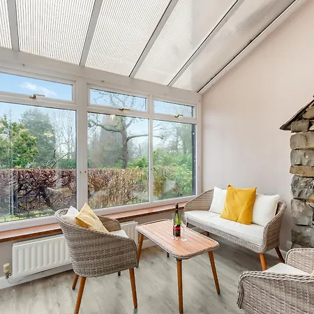 Corner - Lp2 * Troutbeck Bridge